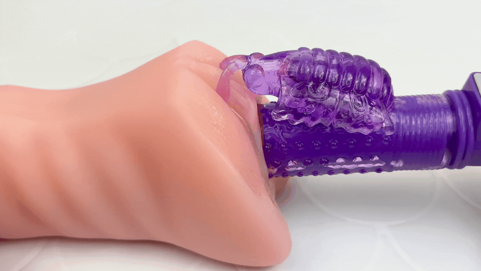 Thrusting Rotating Dual-Action Butterfly G-spot thrusting motion GIF | AnneToys