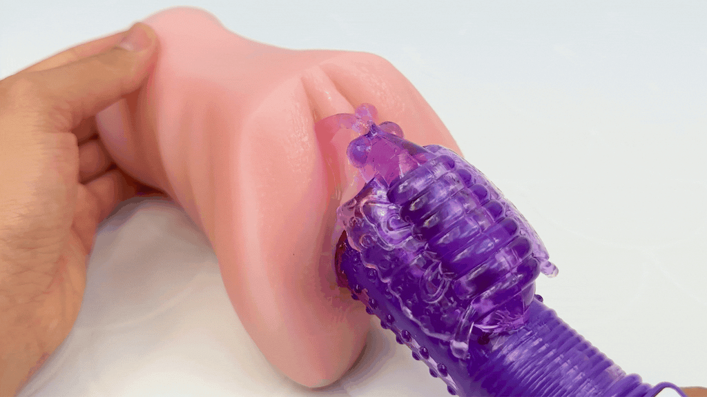 Thrusting Rotating Dual-Action Butterfly air-pulse clit suction GIF | AnneToys